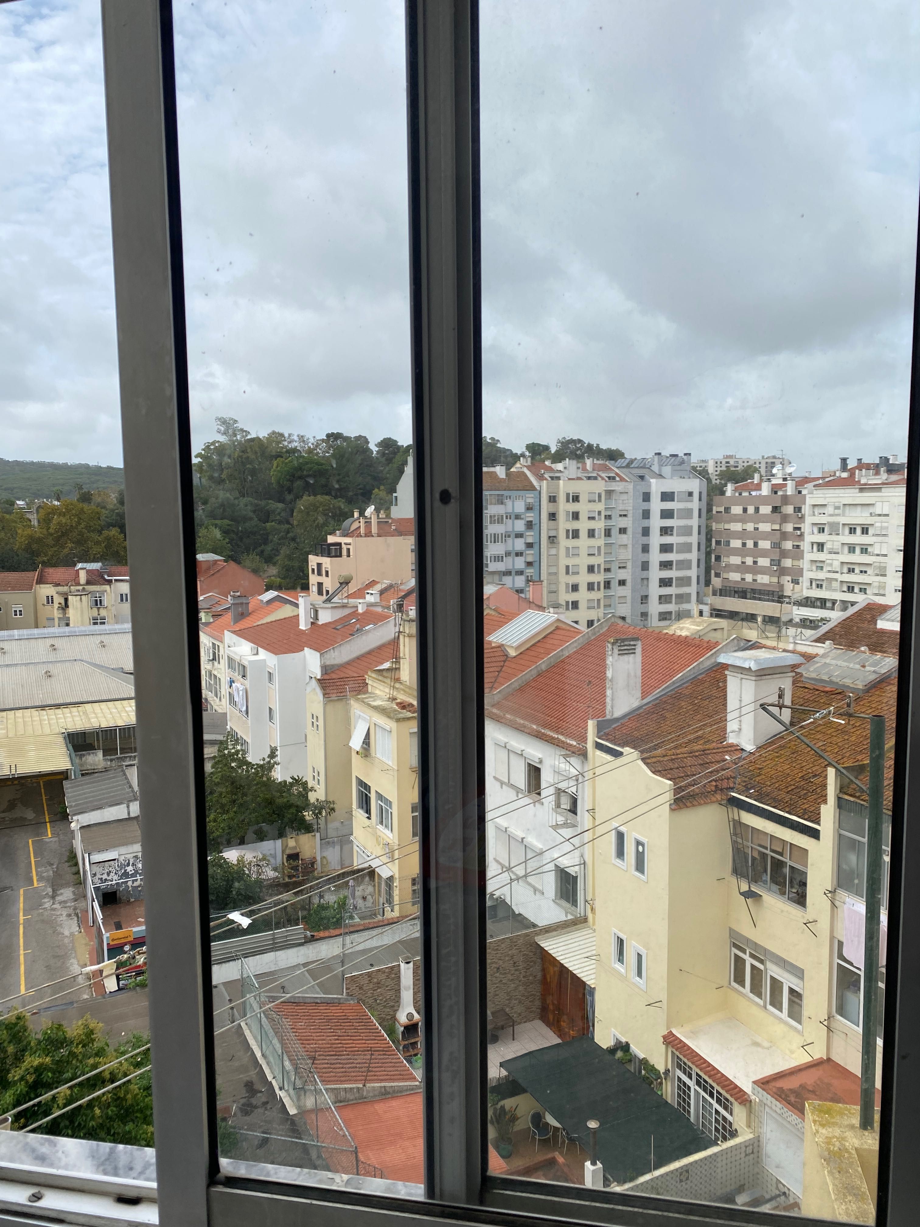 Quarto para arrendar nas Laranjeiras