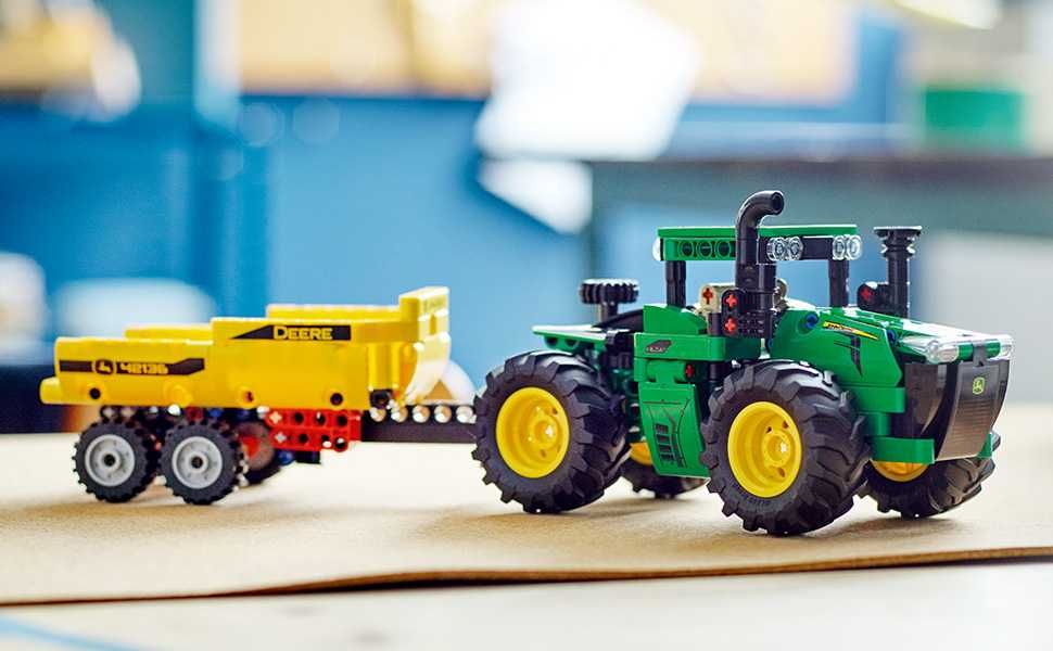 LEGO TECHNIC Traktor John Deere 9620R 4WD 42136