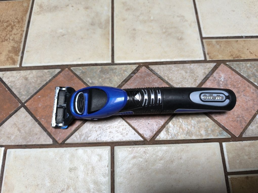 Maszynka Gillette Fusion Proglide na baterie