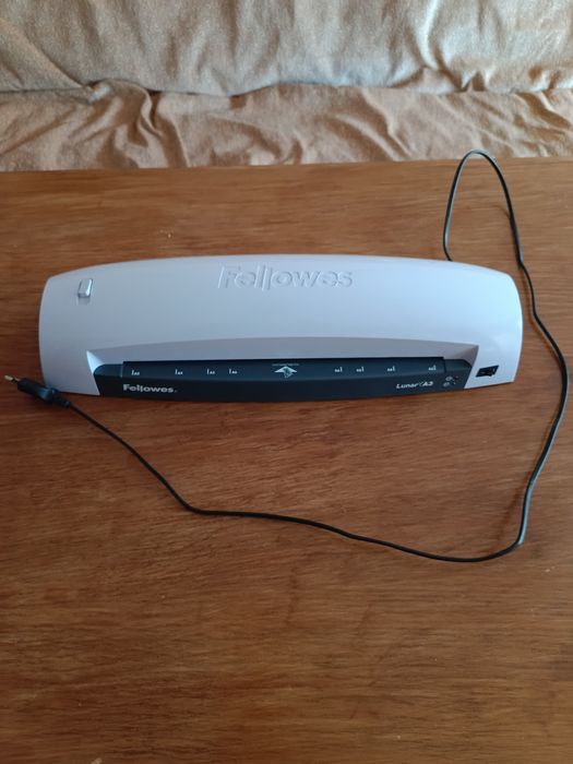 Ламінатор Fellowes Lunar A3