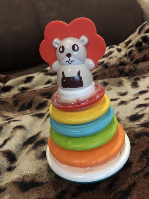 Музыкальная пирамидка-неваляшка