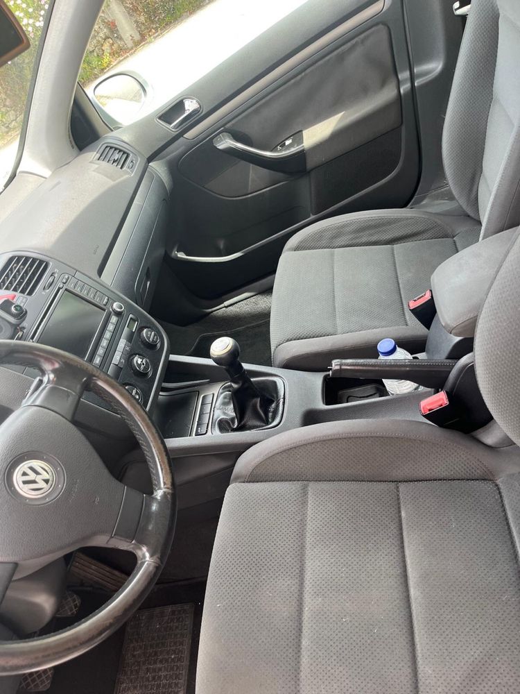 Golf 5 em bom estado