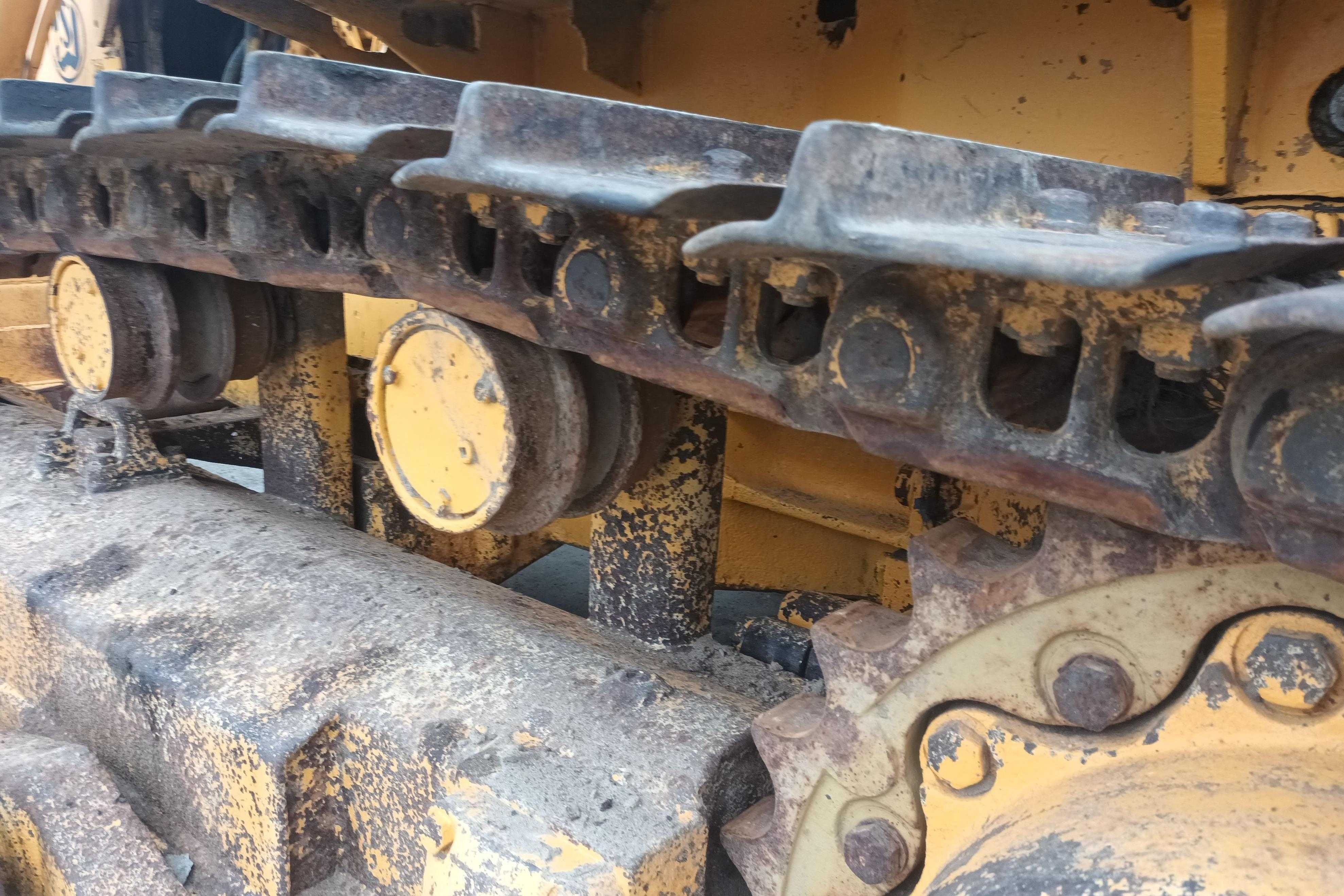 Spycharka gąsienicowa HSW TD15-C. Silnik Harvester.
