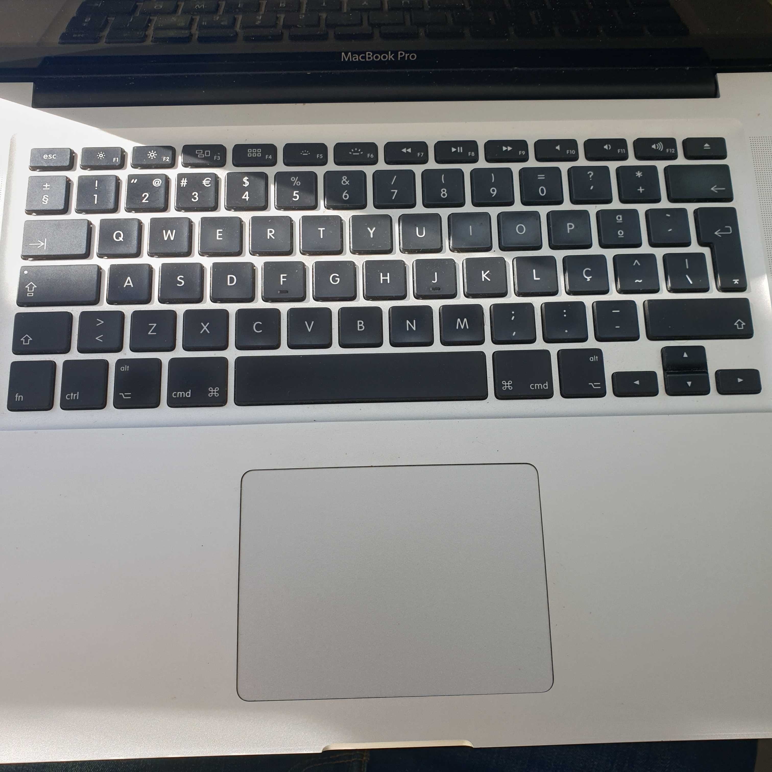 carcaça do display 15" completa macbook  pro A1286 / 2012