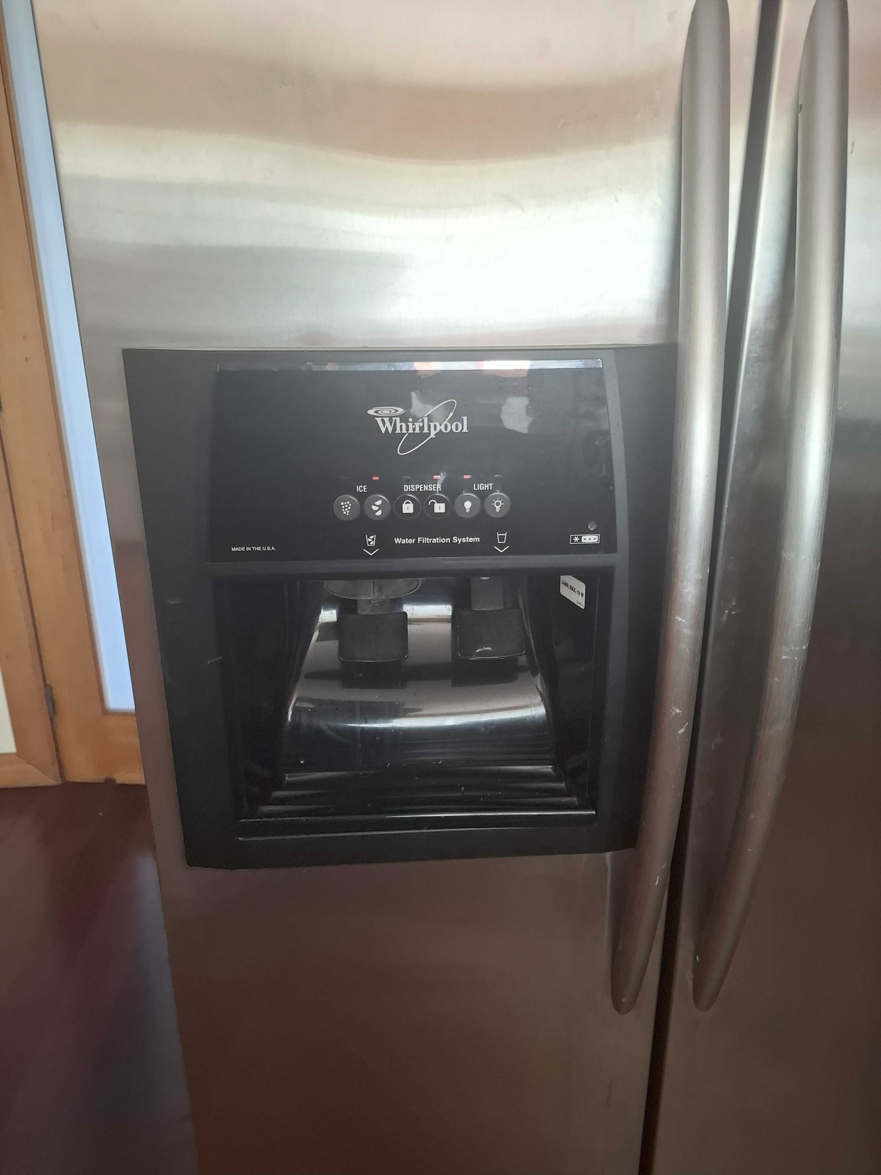 Frigorífico Americano Whilpool c/ disp. água e gelo - OPORTUNIDADE!