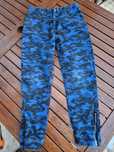Spodnie jeans moro Reserved