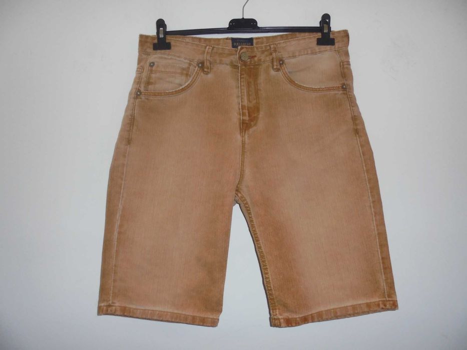 calção de homem da marca PULL&BEAR