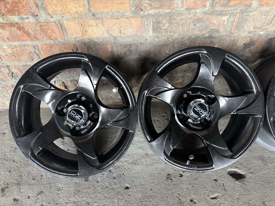 Диски R13 4×98 / 4×100 в отличном состоянии арбузы