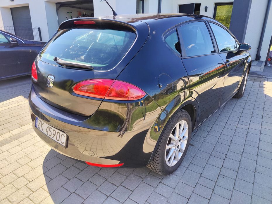 Auto osobowe Seat Leon 2 OC do 05.2026