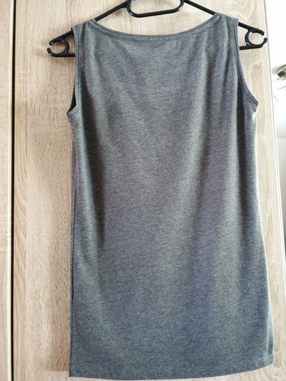Szary top, XS, top secret
