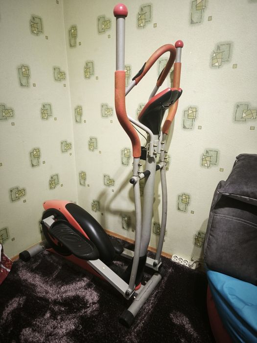 Тренажер Орбітрек