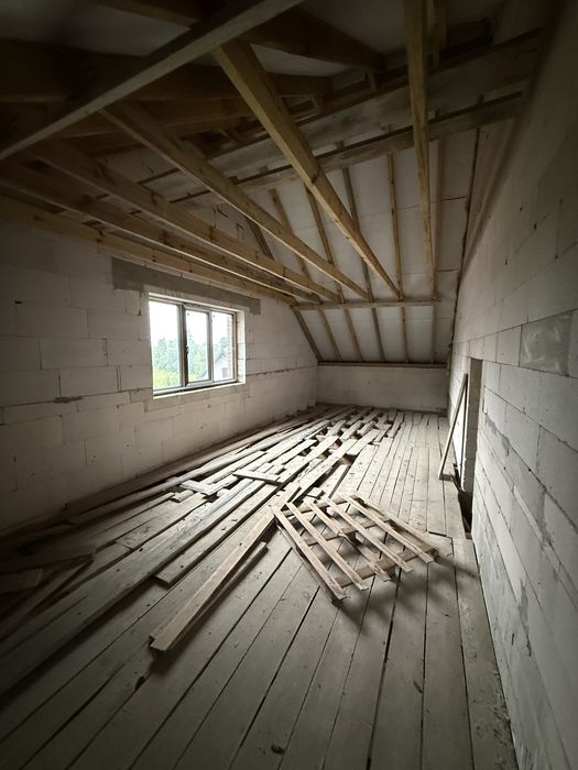 Продам двоповерховий будинок площею 230 м² і ділянкою 10 сотих