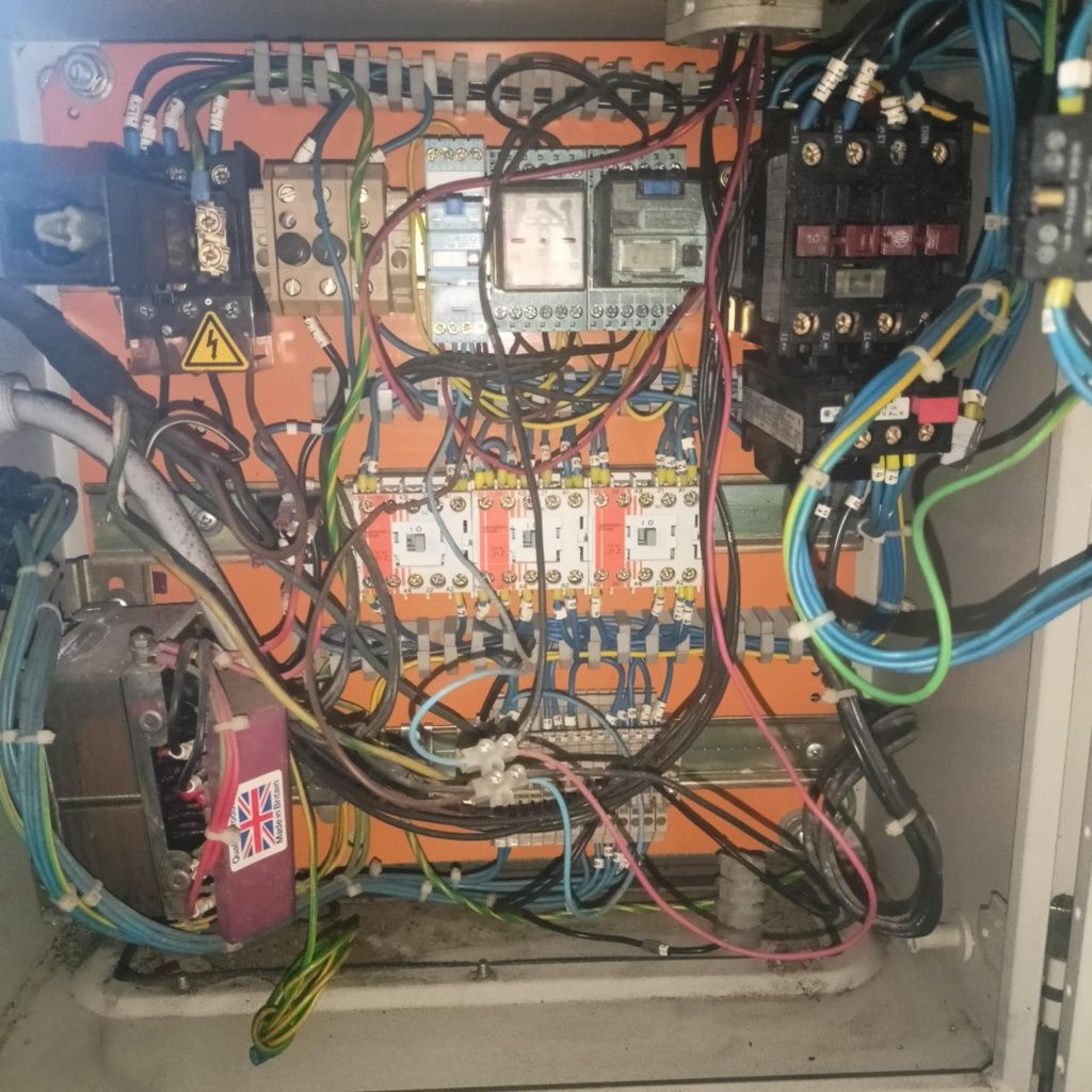 Agregaty hydrauliczne 2.2kv 5.5kv i 5.5kv z sterowaniem