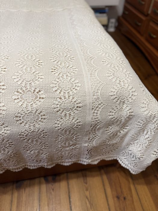 Francuska kapa na łóżko kkc narzuta gipiura