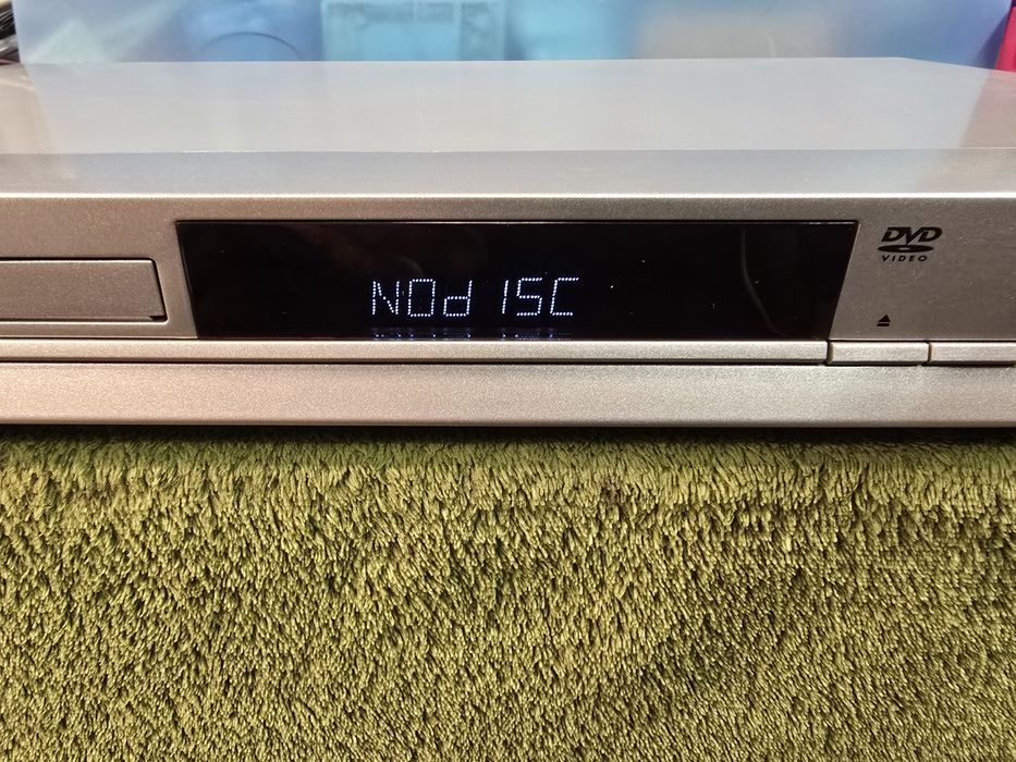 TOSHIBA SD-151E odtwarzacz DVD.