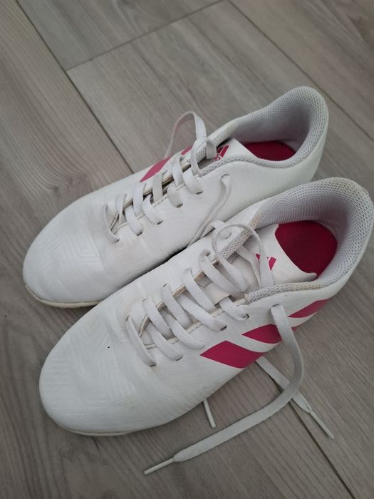Tenis adidas n.35 - ótimo estado