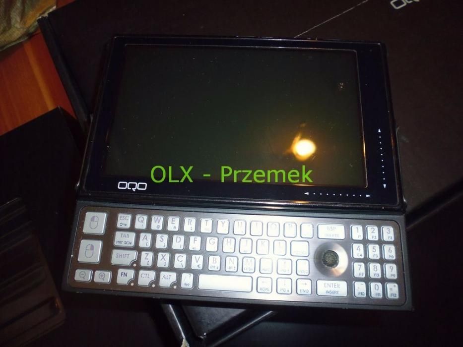 OQO 02 UMPC/Netbook/Tablet 1,6GHz/1GB/64GB SSD UMPC