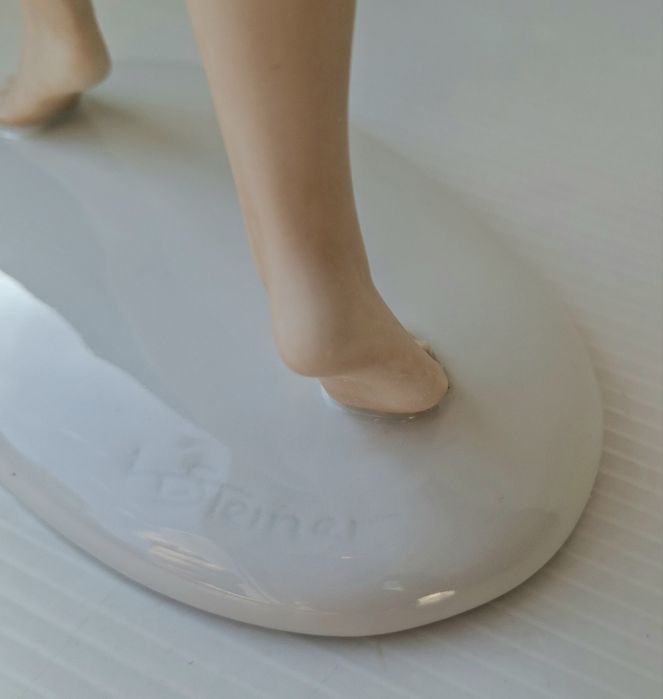 Unterweissbach Schaubach Kunst o wysokości całkowitej 30 cm.