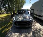 Mini Cooper 2017 року