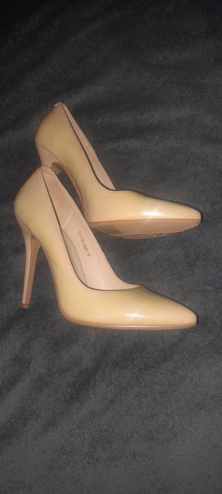 Туфлі  zenden woman  39р.