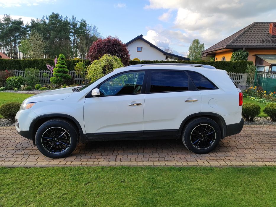 Kia Sorento Felgi aluminiowe CMS 18 5x114,3 z oponami Firemax letnie