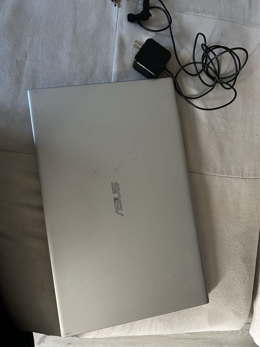 Продам ноутбук Asus VivoBook 17 M712D не робочий