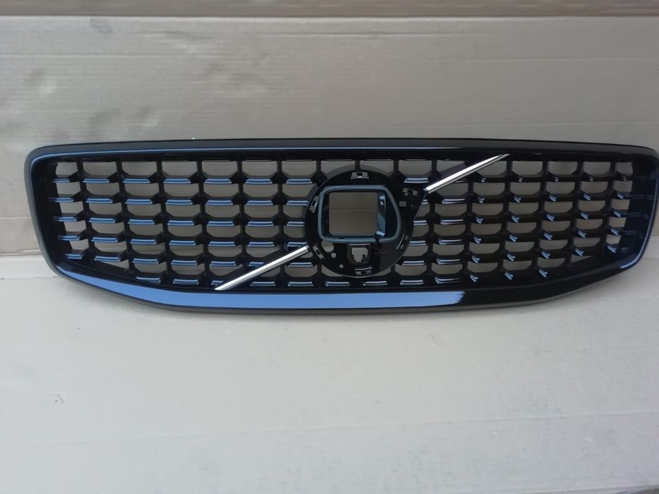 Grelha volvo v60 R design