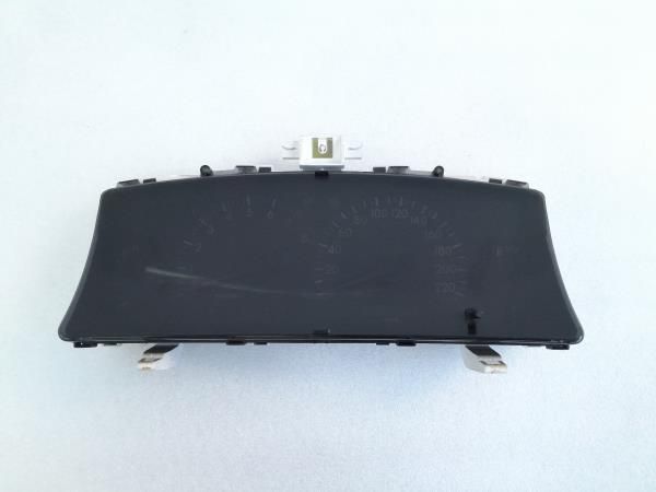 Quadrante / painel de instrumentos TOYOTA Corolla Hatchback (_E12_)