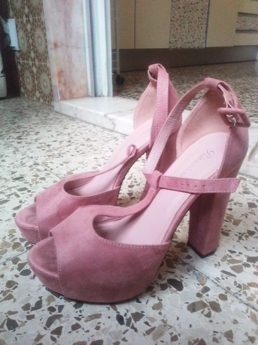 Sapatos rosa usados 1 vez
