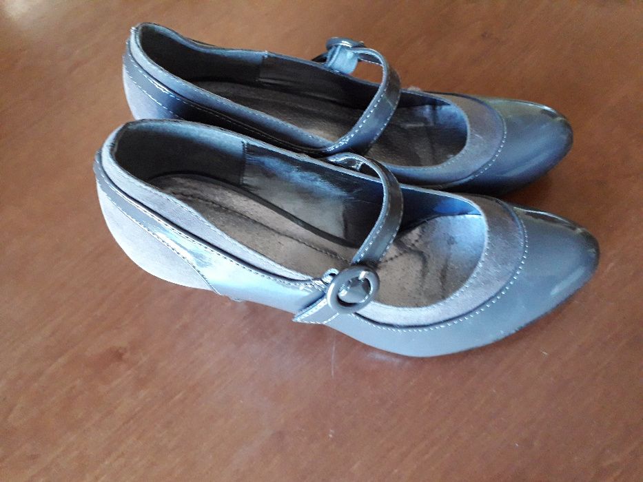 Szare buty czółenka szpilki z paskiem - rozmiar 38