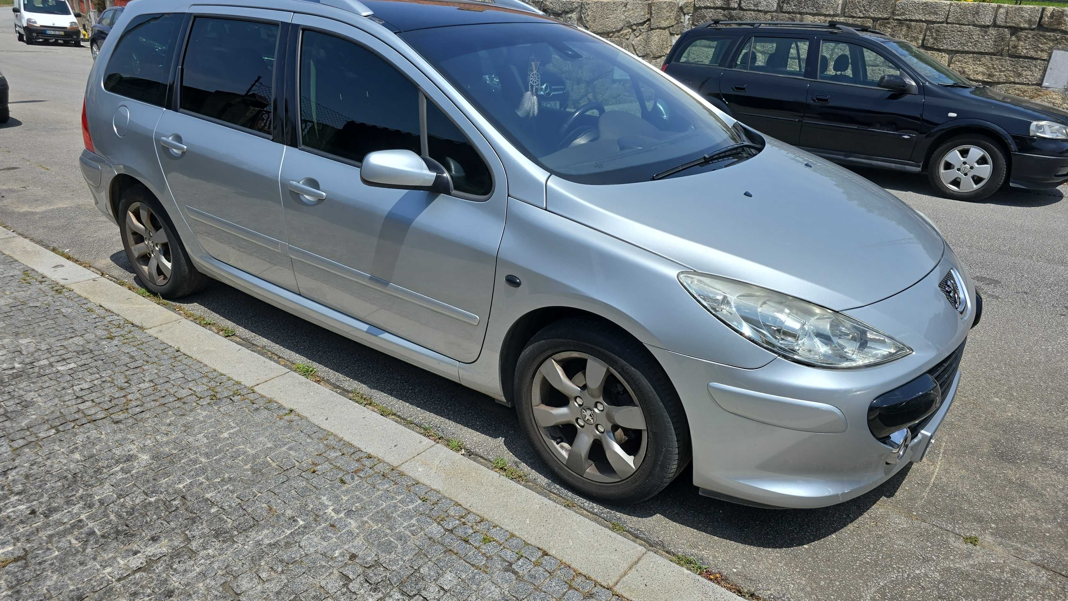 Peugeot 307 em muito bom estado