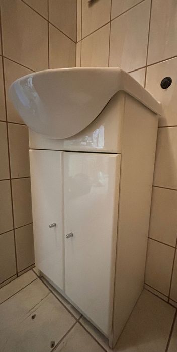 Umywalka kompletna z baterią+szafka