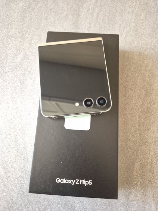 Samsung Galaxy Z Flip 5