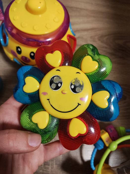 Інтерактивні музичні іграшки(Горщик, бубен, лійка, ромашка, кубики)