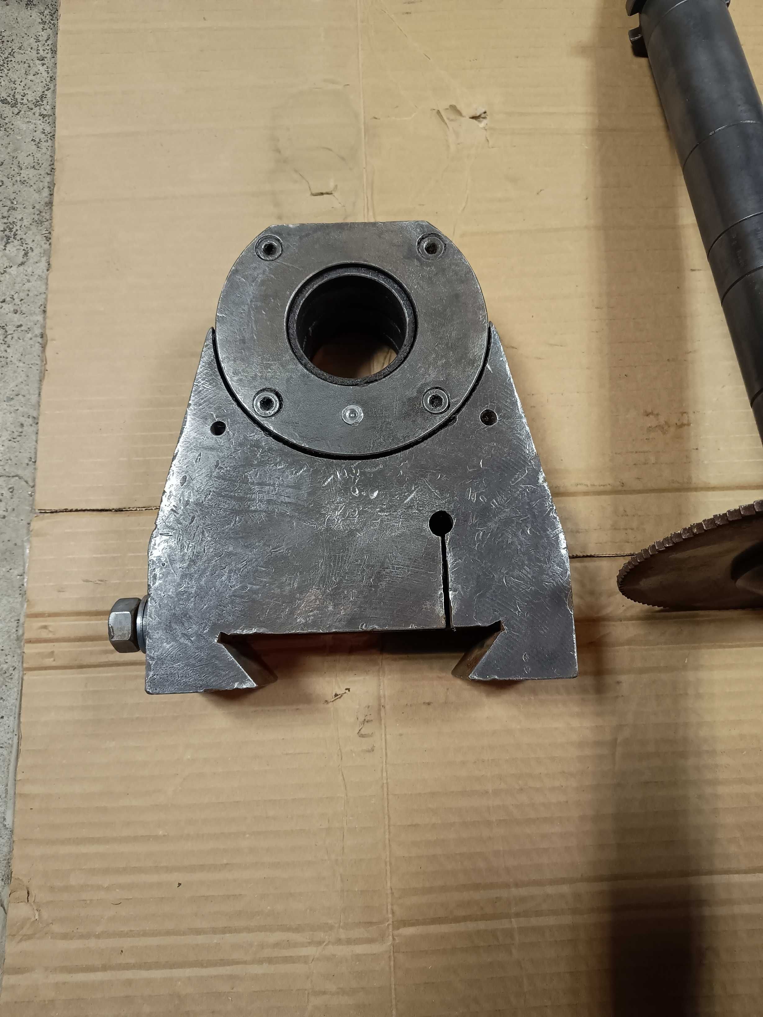 Podtrzymka/okular trzpień PTFe-40/32/630
