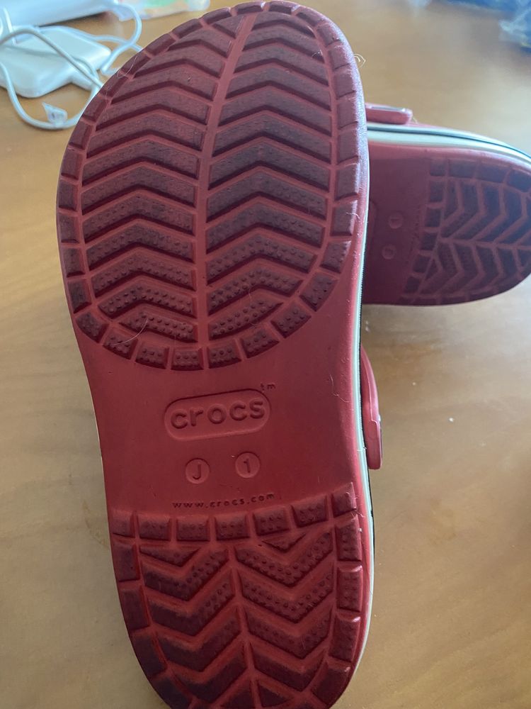 Crocs Crocband Clog, tamanho J1, 32-33