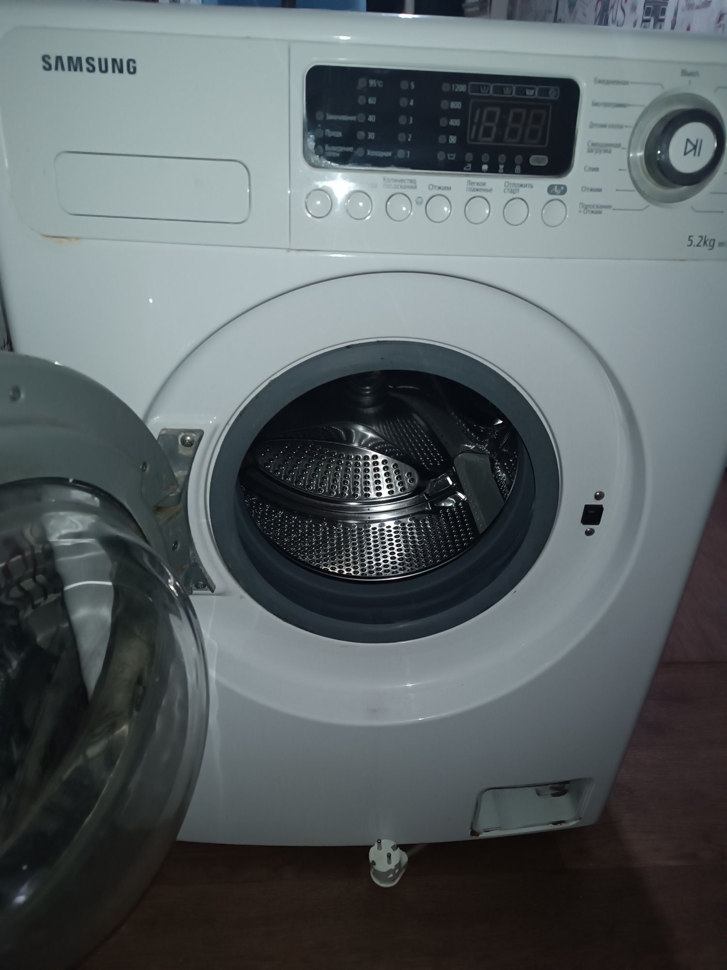 ОголошеннПральна машинка SAMSUNG WF7522S9C  на запчастини по запчастин