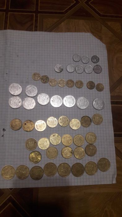 Продам монеты Украины
