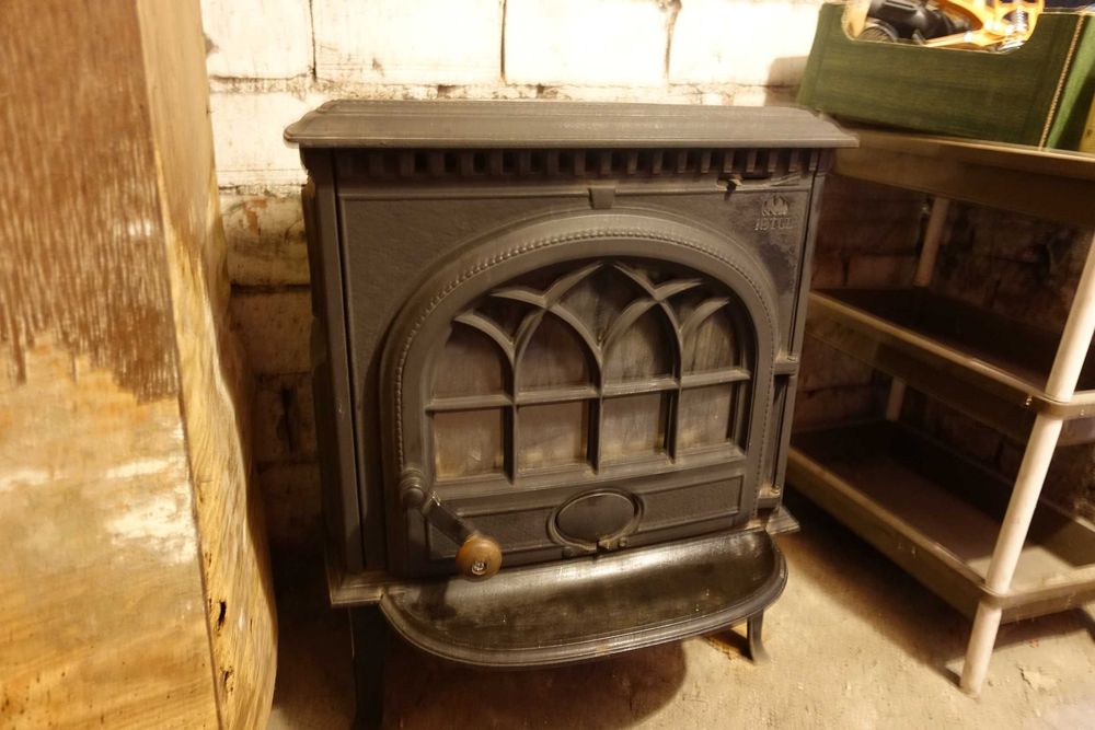 kominek , koza Jotul 3