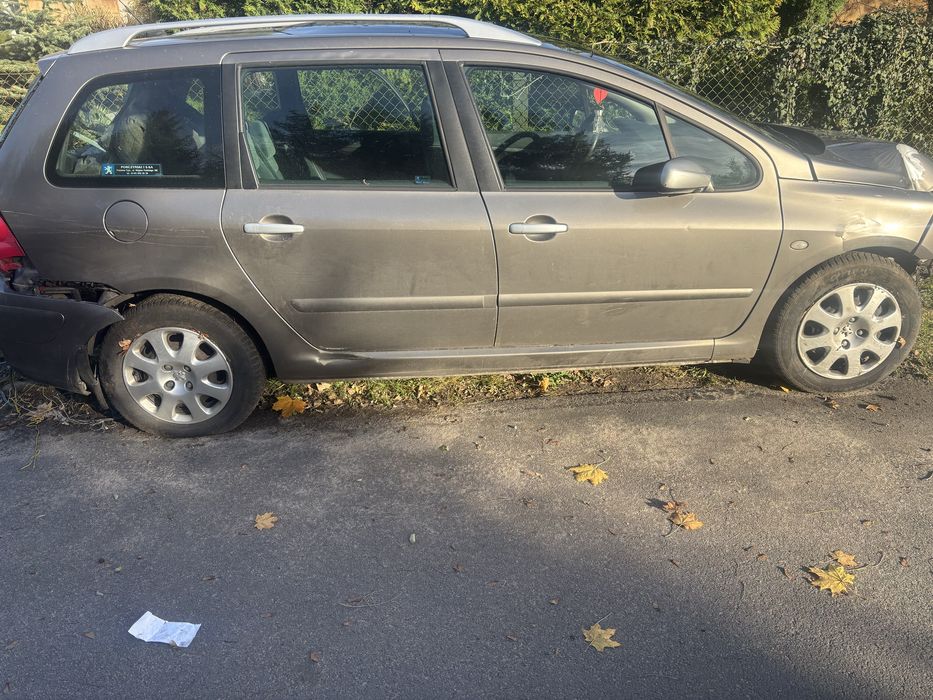 Auto po wypadku sprzedam