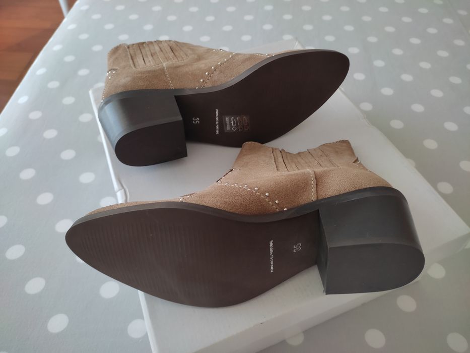 Botins camurça Taupe NOVOS
