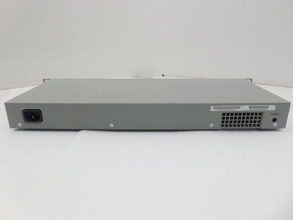 Коммутатор (свич) 24 порта Allied Telesis AT-8026T