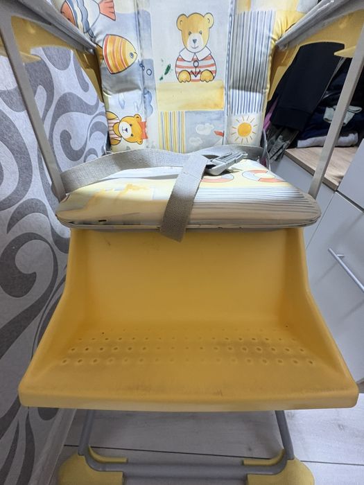 Дитяче годувальне крісло