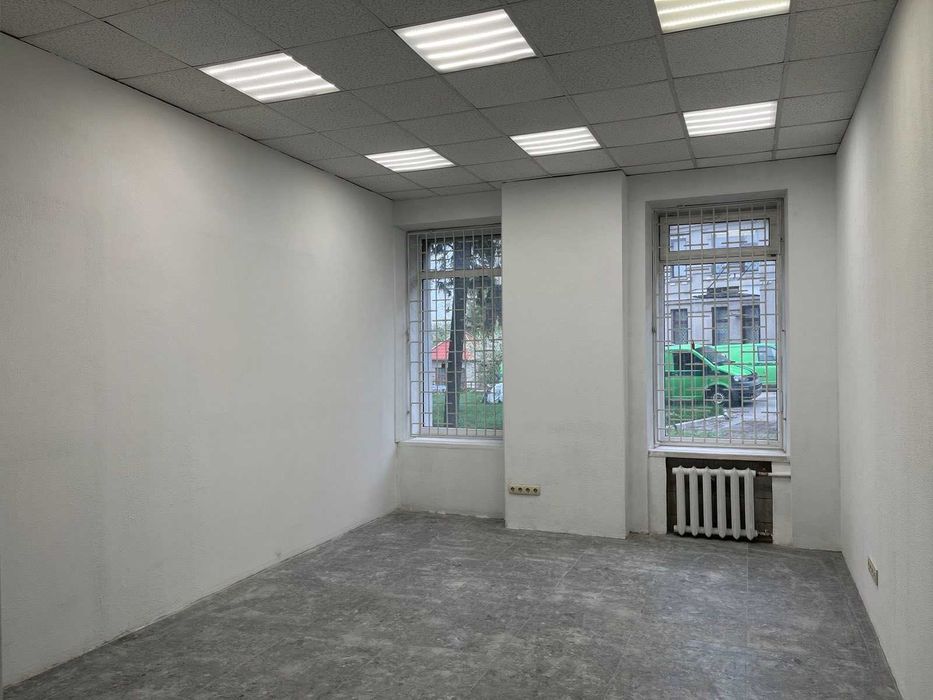 Аренда.1этаж 146м2. Гимназическая набережная 16