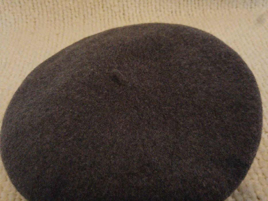 Beret wełniany szary