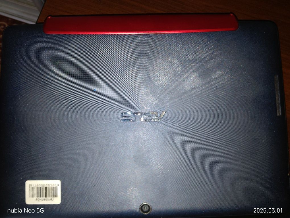 Планшет Asus Transformer TF300T 32GB