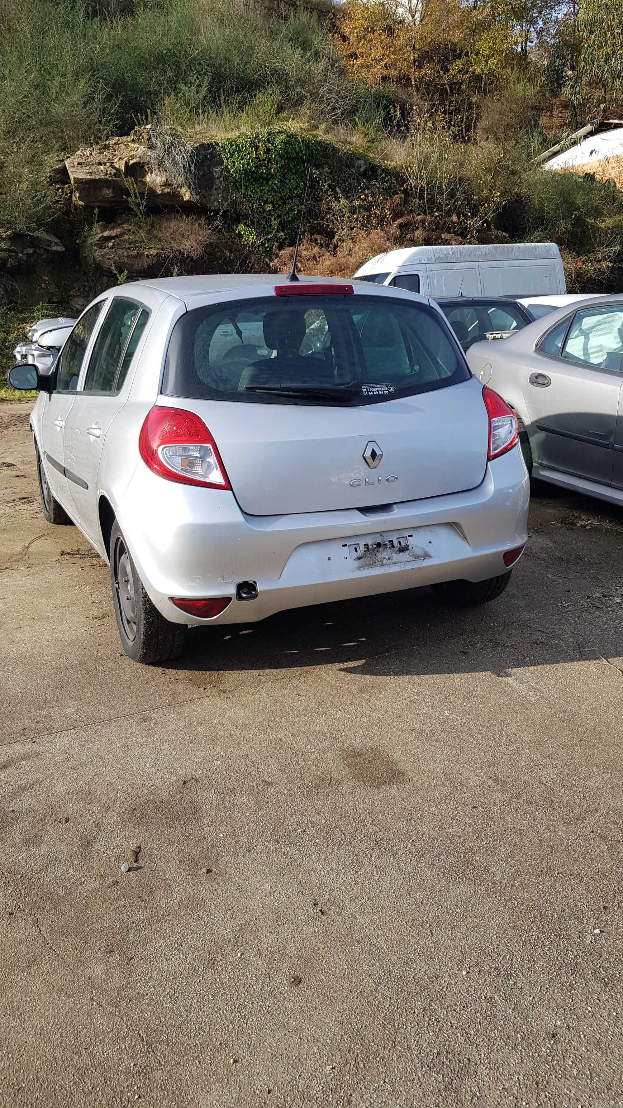 Renault clio 1.5 dci ano 2010