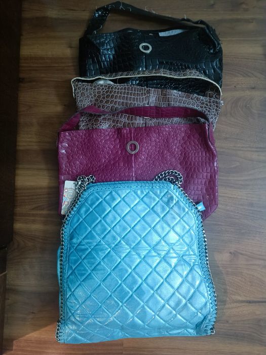 11 malas, (cada mala)