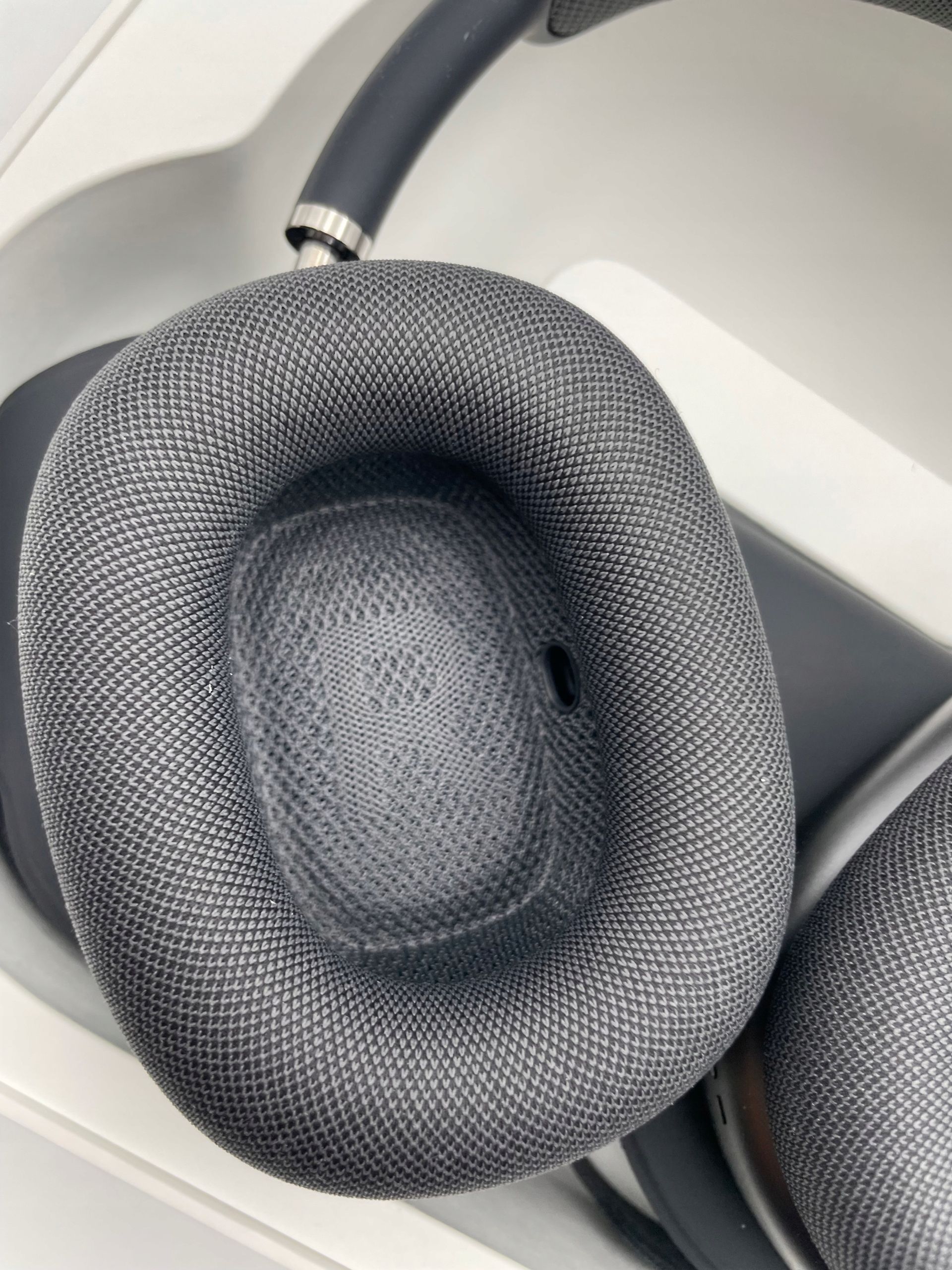 Apple AirPods Max Space Gray