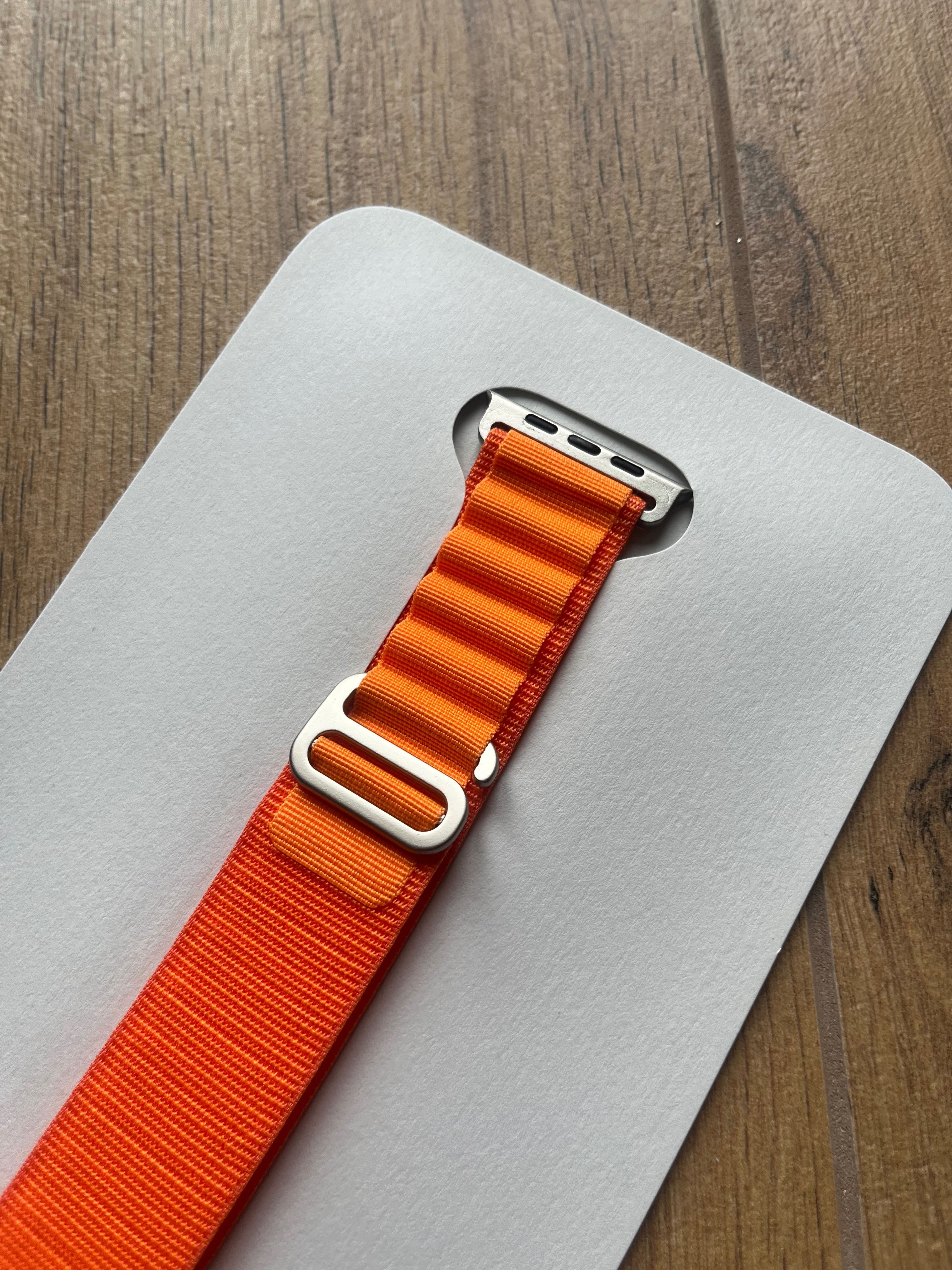 Oryginalna opaska Trail Loop Orange Apple Watch NOWE